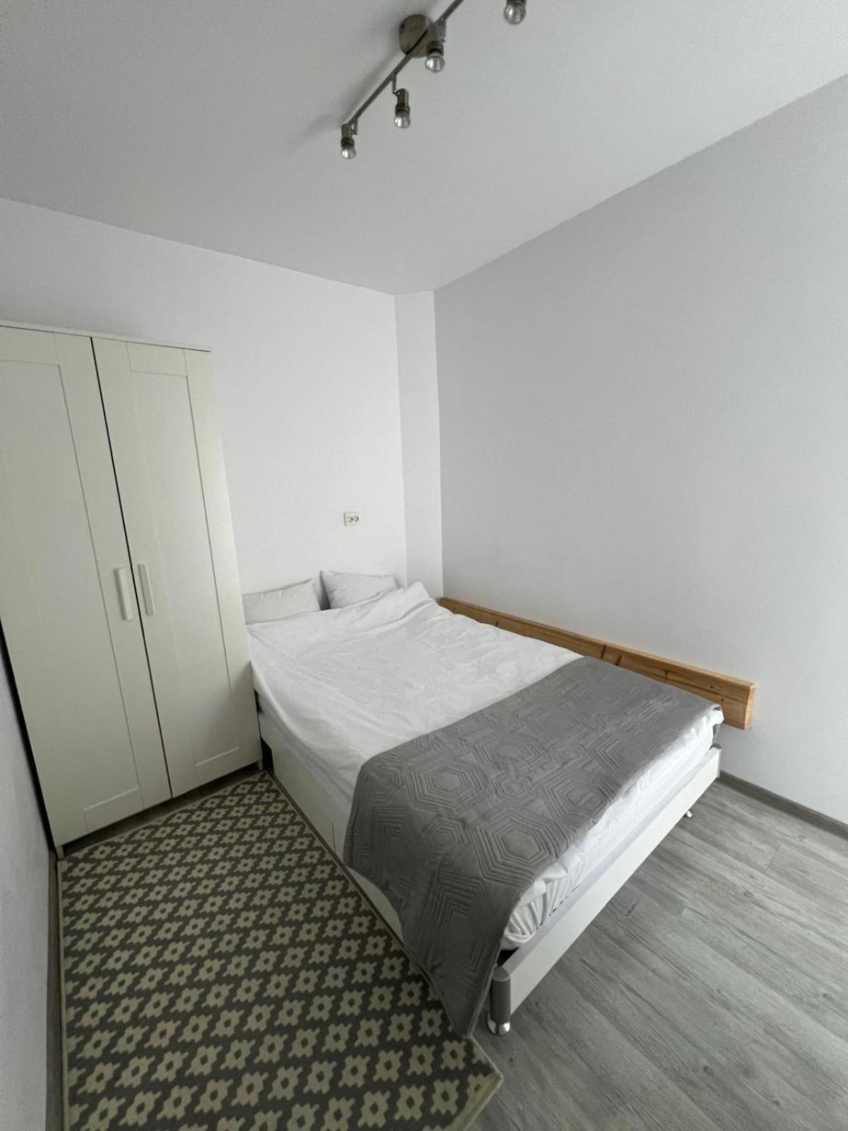 Luxus Cluj Airport Apartments Cluj-Napoca Exterior foto